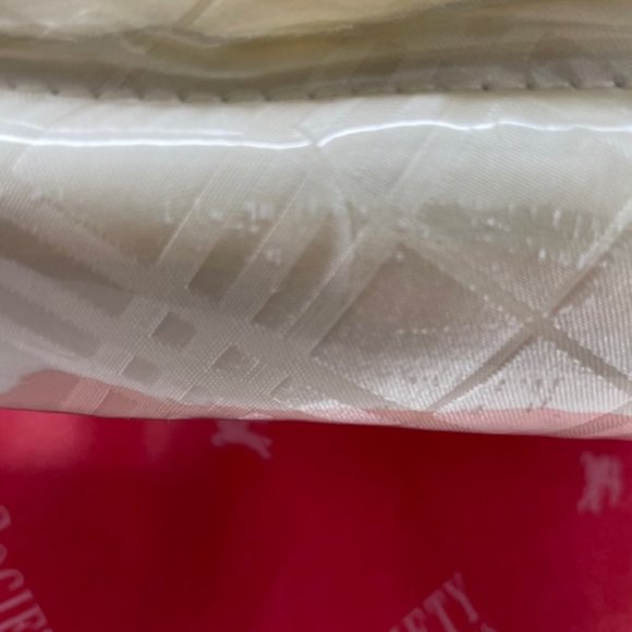 Society by Burberrys Toiletry/Cosmetics Travel Case - Picture 9 of 9